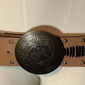 ESPRIT Sz S Leather Belt with Decorative Metal Buckle Pin Closure Tan and Brown